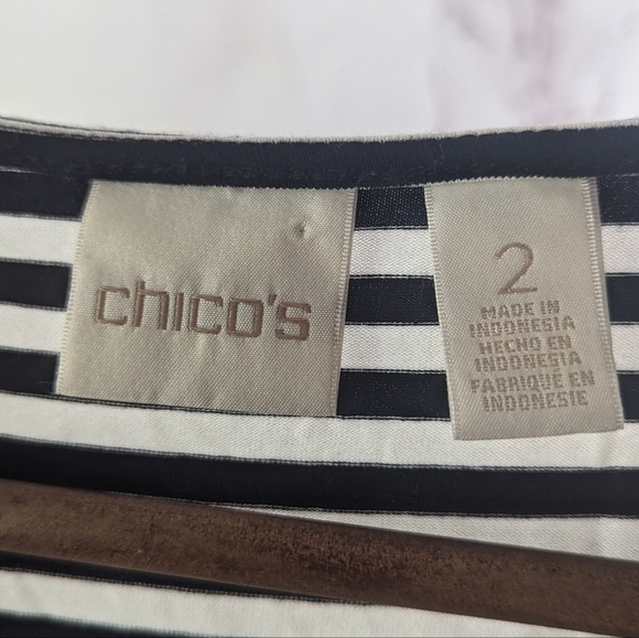 Chicos Tank Top Womens 2 Large Black White Striped V Neck Shirt Asymmetric - Picture 3 of 9